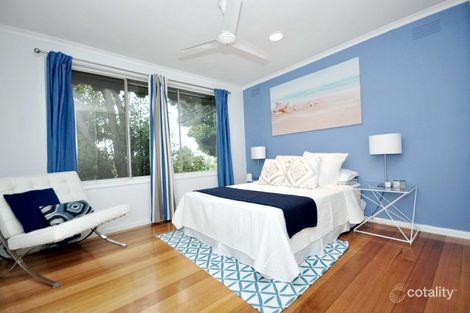 Property photo of 2 Taunton Place Gladstone Park VIC 3043