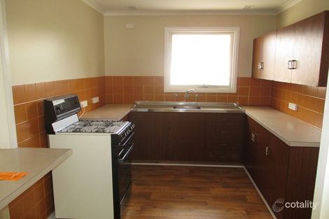 Property photo of 28 Lachlan Crescent Mount Gambier SA 5290