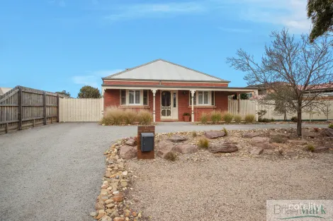 16 Coulton Ct, Werribee, VIC 3030