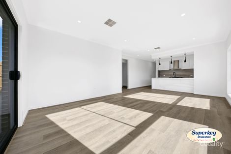 Property photo of 16 Gold Street Tarneit VIC 3029