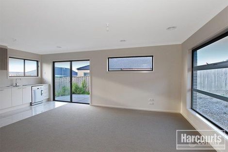 Property photo of 12/3 Manor View Pakenham VIC 3810