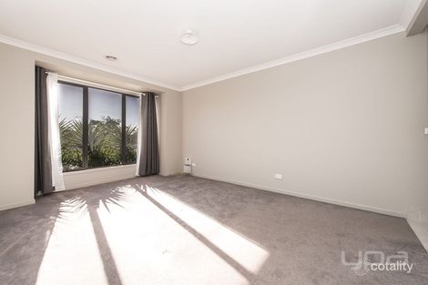 Property photo of 75 James Melrose Drive Brookfield VIC 3338