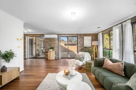 Property photo of 4 Moorehead Place Latham ACT 2615