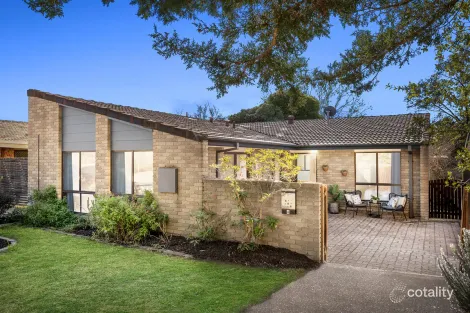 4 Moorehead Pl, Latham, ACT 2615