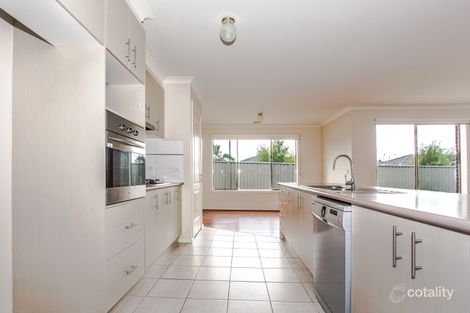 Property photo of 3 Avalon Crescent Cranbourne East VIC 3977
