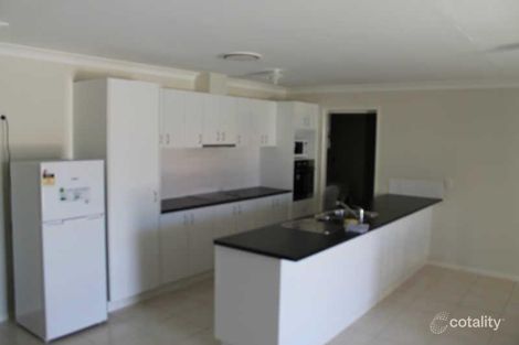 Property photo of 2/25 Racecourse Road Miles QLD 4415