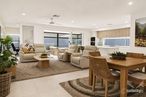 Property photo of 1 Vantage Way Kawungan QLD 4655
