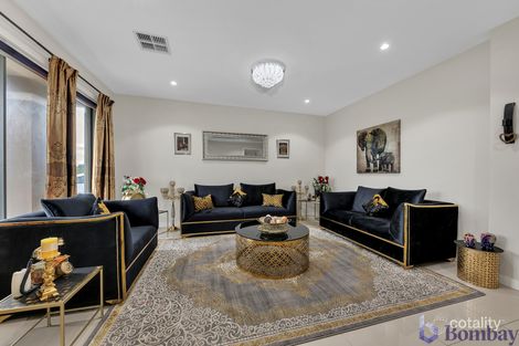 Property photo of 27 Wallagaraugh Parkway Wollert VIC 3750