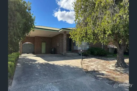 25 Carinya Gdns, Katanning, WA 6317