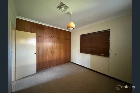 Property photo of 25 Carinya Gardens Katanning WA 6317