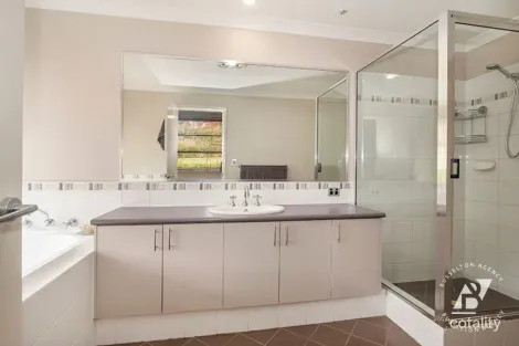 Property photo of 44 Everwood Glade Ambergate WA 6280