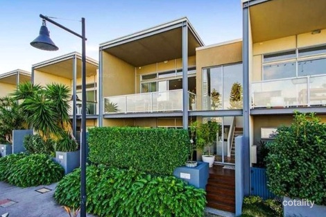 Property photo of 58 Watts Drive Varsity Lakes QLD 4227