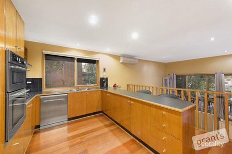 Property photo of 30 Telford Drive Berwick VIC 3806