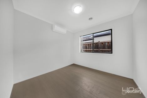 Property photo of 25 Casino Parade Point Cook VIC 3030