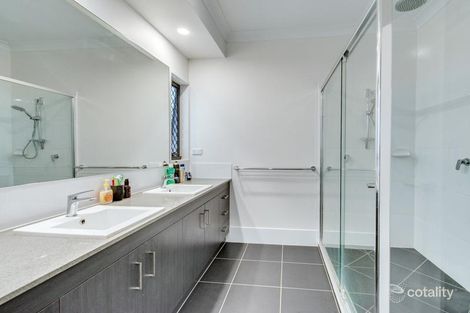 Property photo of 17 Jersey Crescent Springfield Lakes QLD 4300