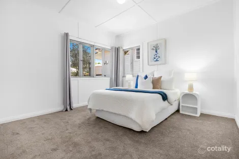 Property photo of 52 Patterson Street Wynnum West QLD 4178