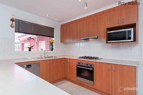 Property photo of 6 Coorong Court Taylors Hill VIC 3037