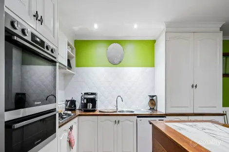 Property photo of 9 Second Avenue Melton South VIC 3338