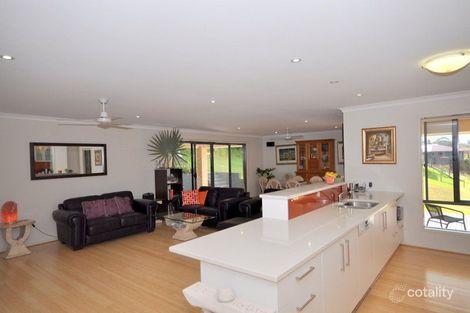 3 Ribbonwood Ave, Maleny, QLD 4552