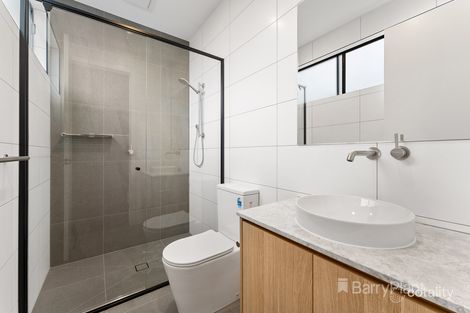 Property photo of 1/180 Waiora Road Rosanna VIC 3084