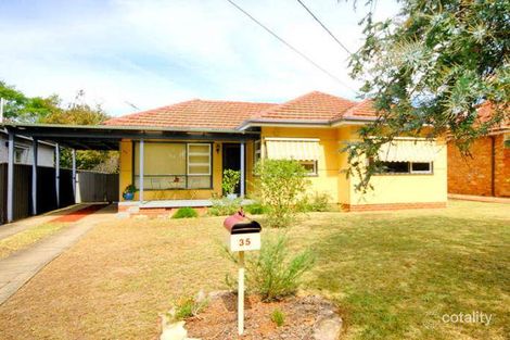 Property photo of 35 Caledonia Crescent Peakhurst NSW 2210