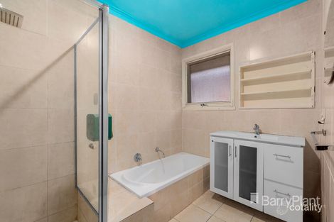 Property photo of 176 Dunne Street Bundoora VIC 3083