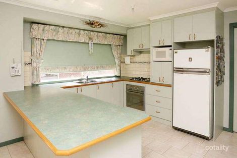 Property photo of 9 Queens Parade Hillside VIC 3037