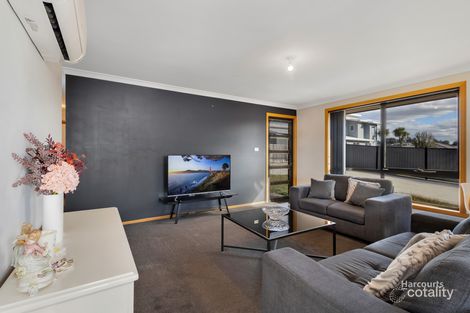 Property photo of 1/13 Berkshire Parade Penguin TAS 7316