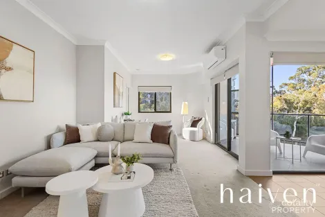33/2 Molloy Prom, Joondalup, WA 6027