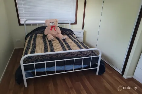 Property photo of 10 Archer Road Gracemere QLD 4702