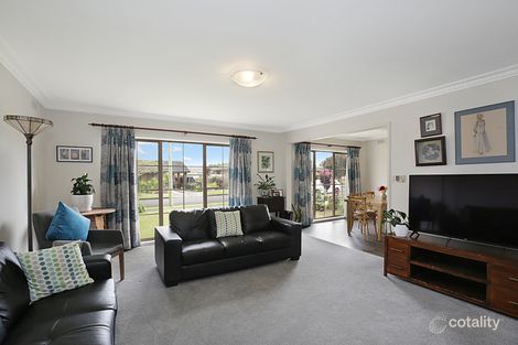 Property photo of 19 Batson Crescent Elliminyt VIC 3250