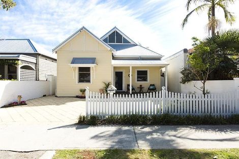 Property photo of 43 Hopetoun Terrace Shenton Park WA 6008