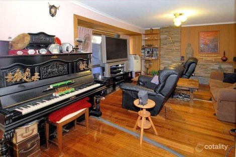 Property photo of 1 Blendon Avenue St Albans VIC 3021