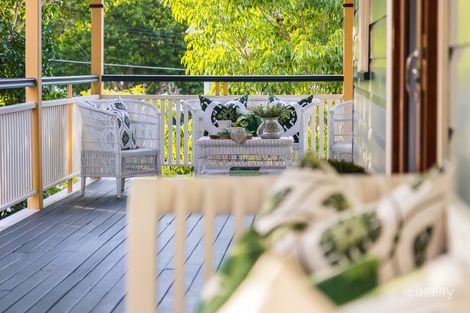 Property photo of 44 Carlton Terrace Wynnum QLD 4178