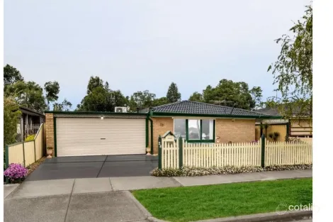 28 Camelot Dr, Albanvale, VIC 3021