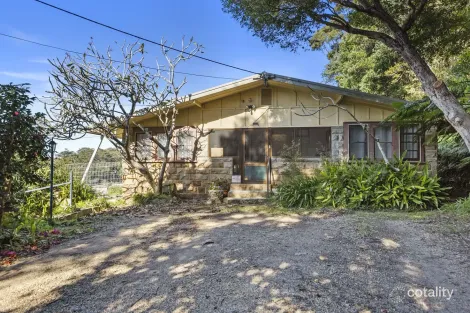 Property photo of 16 Hillcrest Street Terrigal NSW 2260