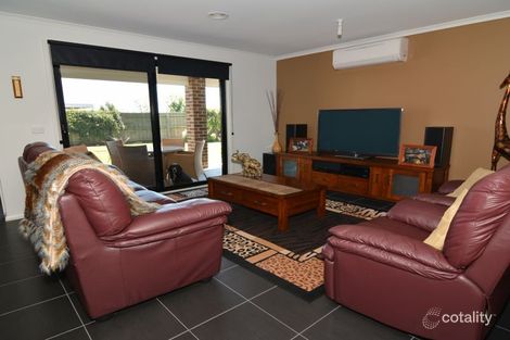 Property photo of 12 Fernlea Close Trafalgar VIC 3824