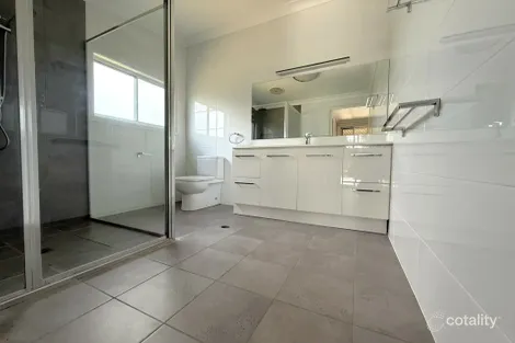 Property photo of 33 Caple Street Young NSW 2594