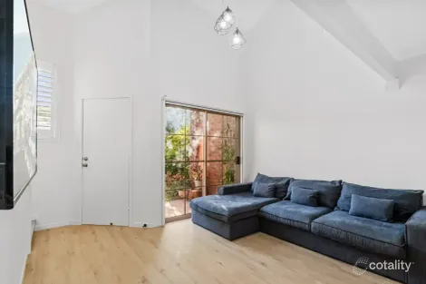 Property photo of 7/1A Alison Road Carrara QLD 4211