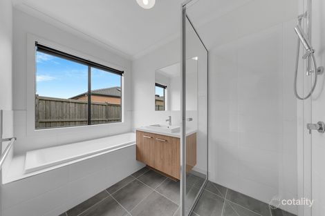 Property photo of 8 Stainer Way Donnybrook VIC 3064