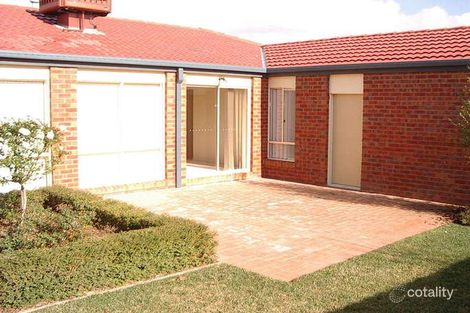 Property photo of 16 Thomas Carr Drive Tarneit VIC 3029