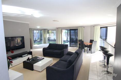 Property photo of 6 Rosegum Drive Molendinar QLD 4214