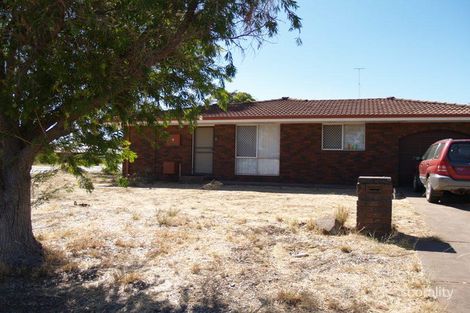 1 Pyrus Way, Forrestfield, WA 6058