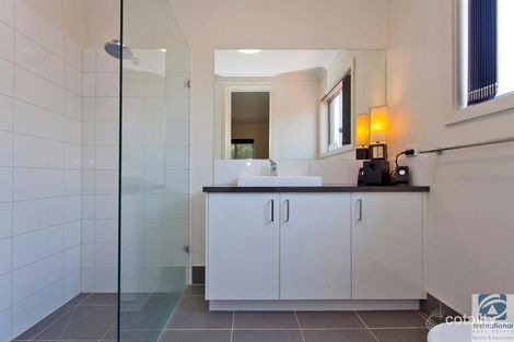Property photo of 6 Craig Circuit Leneva VIC 3691