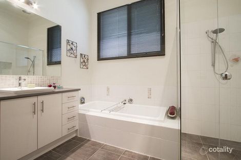 Property photo of 54 Lyon Road Viewbank VIC 3084