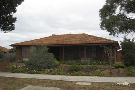 Property photo of 33 Dunrossil Drive Sunbury VIC 3429