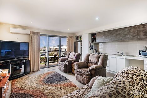Property photo of 8 Karri Drive Cranbourne VIC 3977