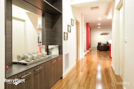 Property photo of 20 Rockwall Drive Craigieburn VIC 3064