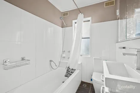 Property photo of 2 McCabe Street Warilla NSW 2528