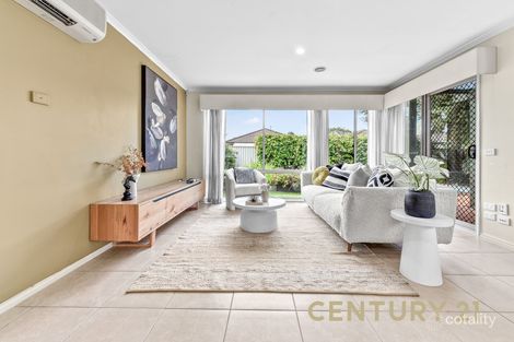 Property photo of 24 Spring Circuit Pakenham VIC 3810